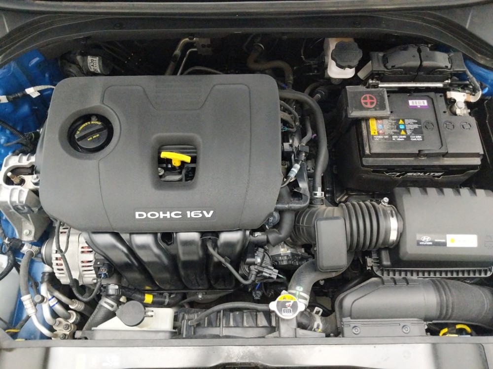 2017 Hyundai Elantra - Engine