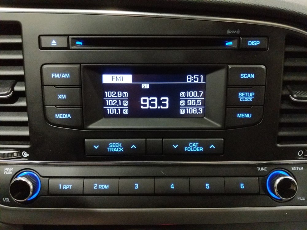 2017 Hyundai Elantra - Stereo Package