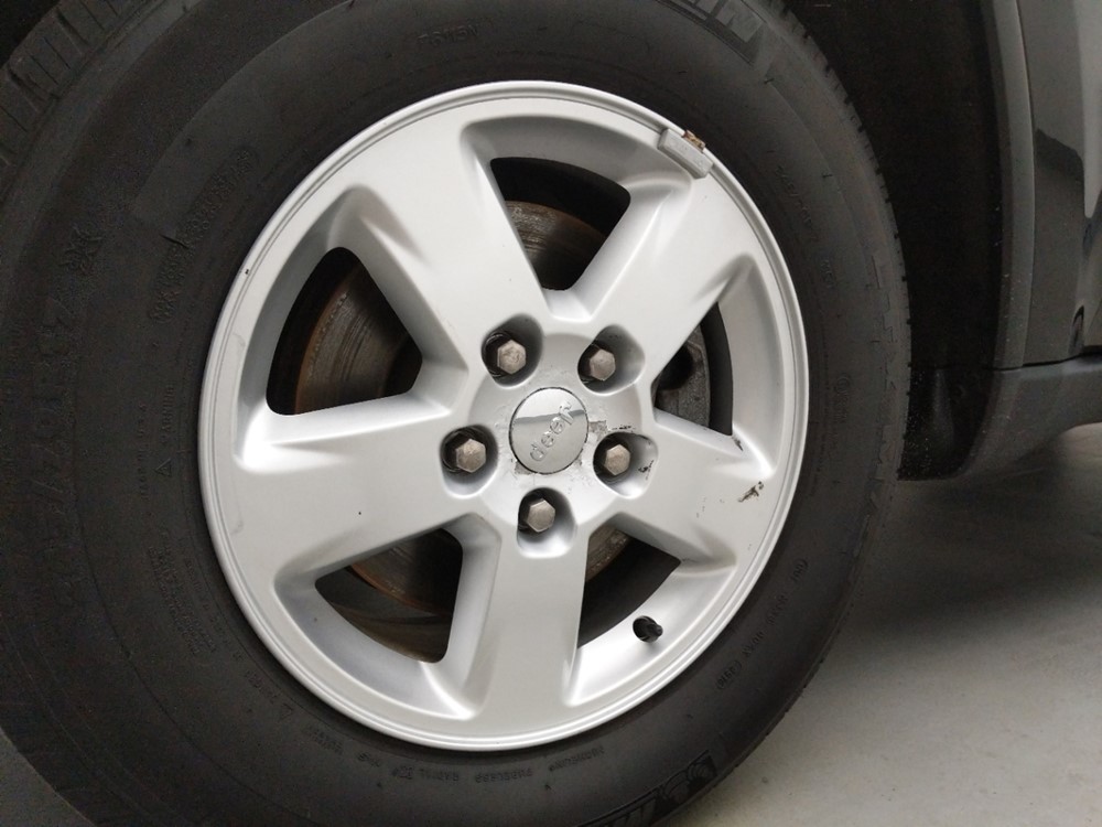 2011 Jeep Grand Cherokee - Wheel