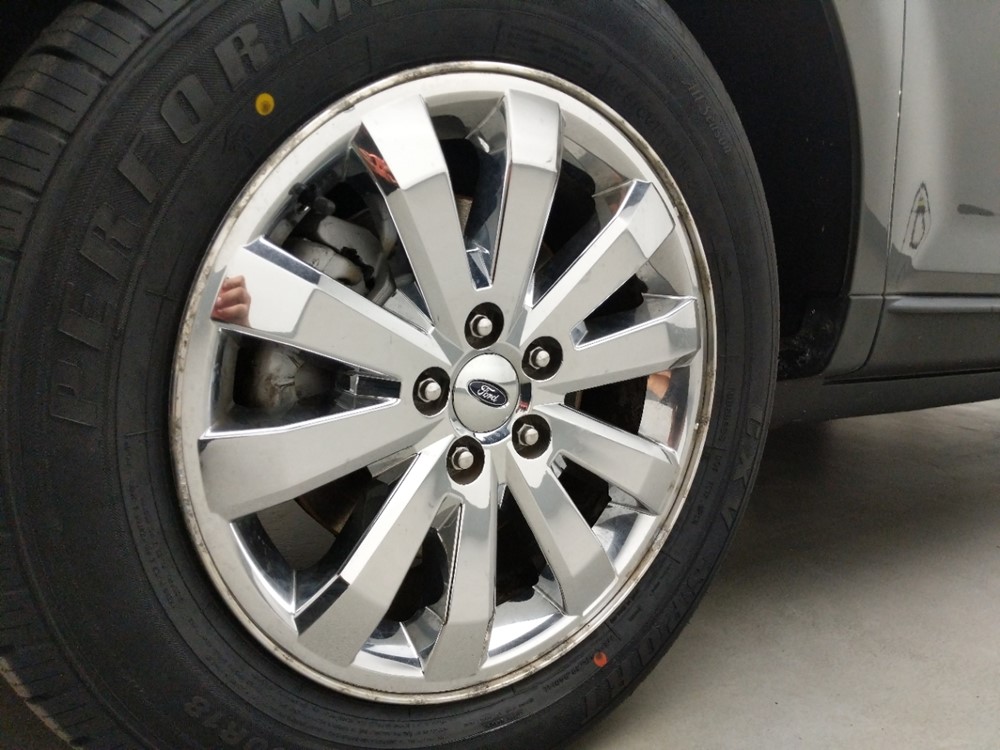 2009 Ford Edge - Wheel