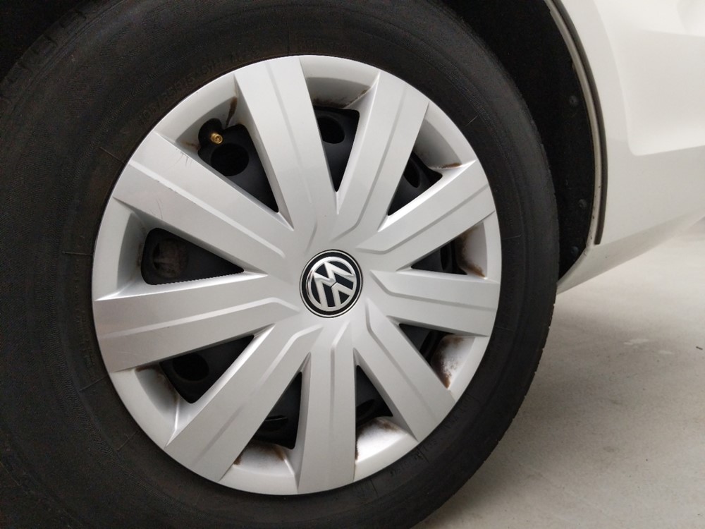 2016 Volkswagen Jetta - Wheel