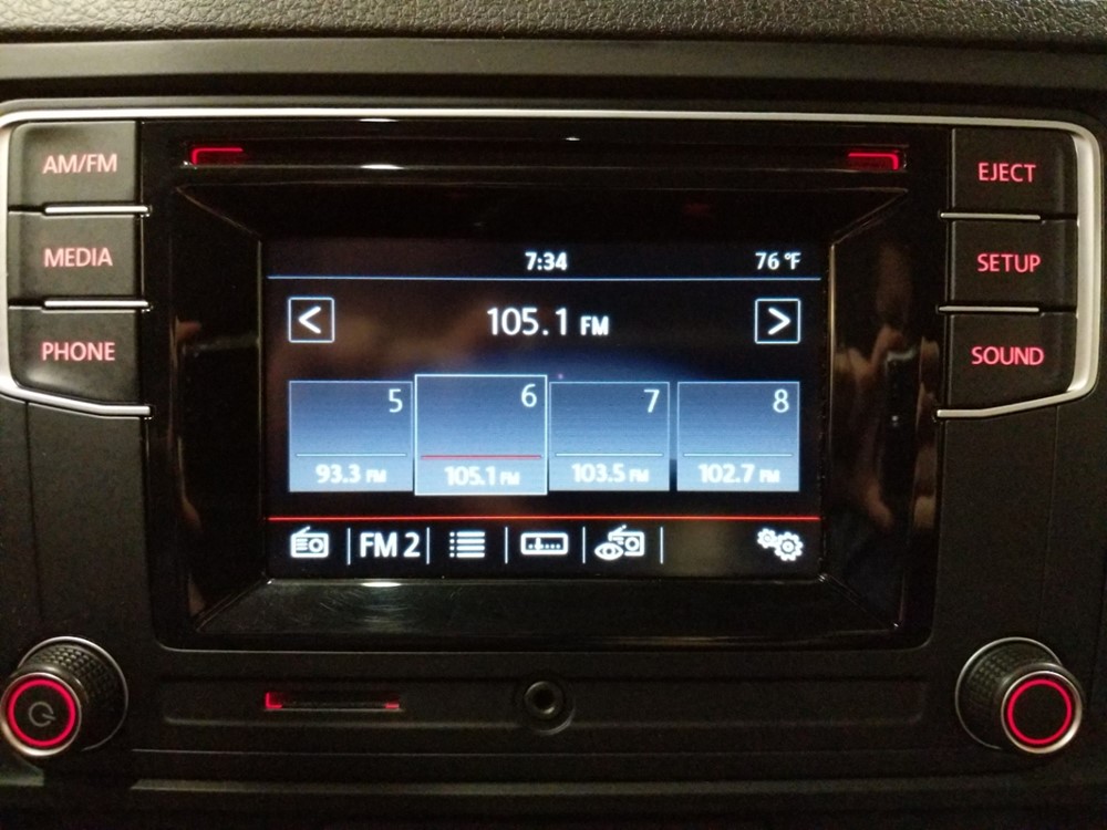 2016 Volkswagen Jetta - Stereo Package