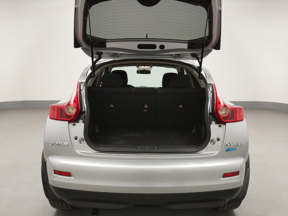 2013 Nissan JUKE - Trunk