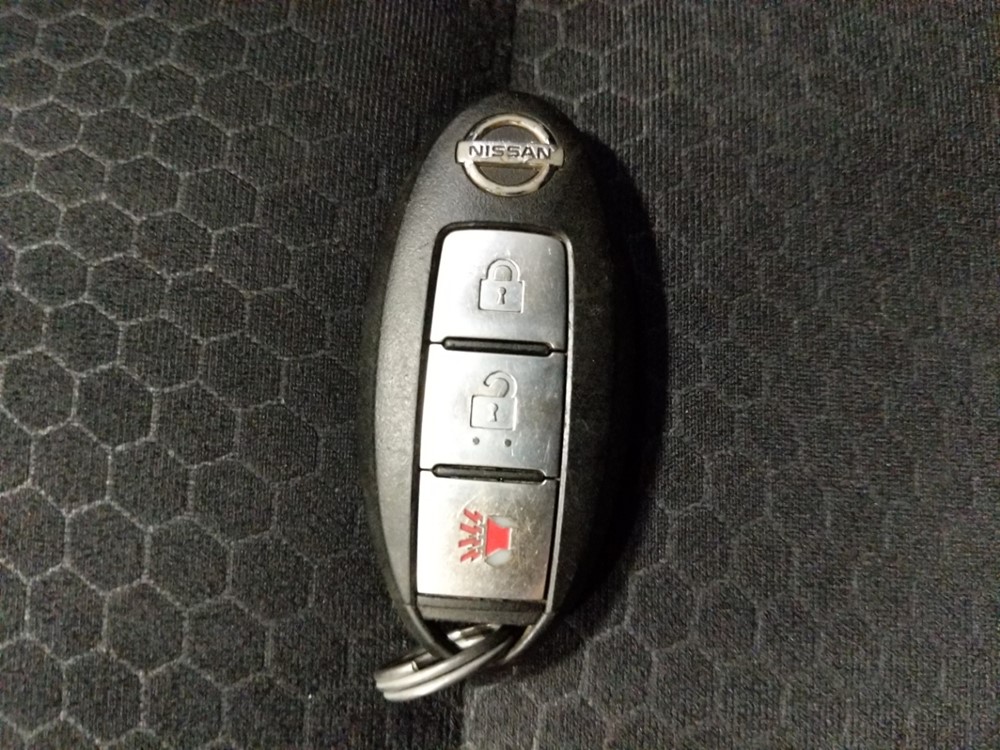 2013 Nissan JUKE - Keys
