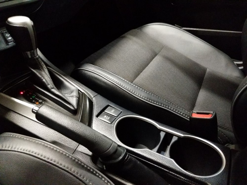 2016 Toyota Corolla - Center Console/Cup Holders