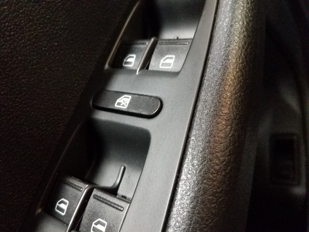 2016 Volkswagen Jetta - Driver Power Windows/Lock Control