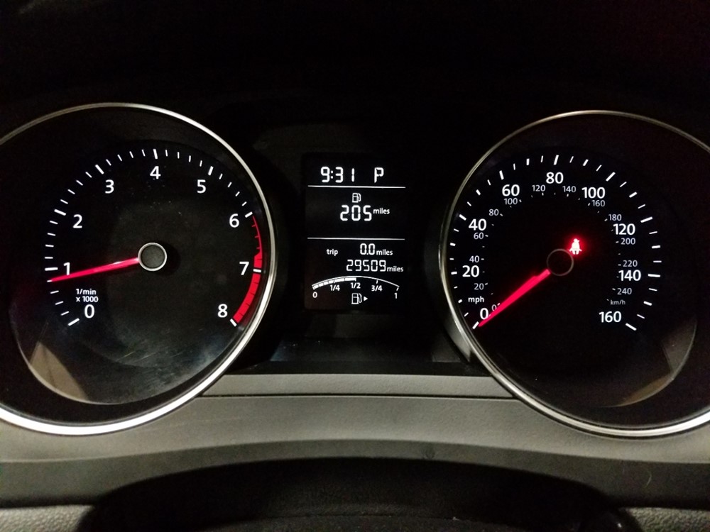 2016 Volkswagen Jetta - Odometer Close Up