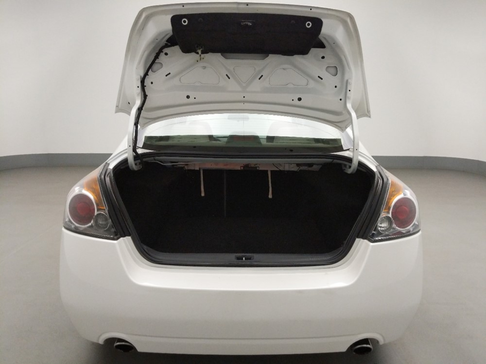 2012 Nissan Altima - Trunk