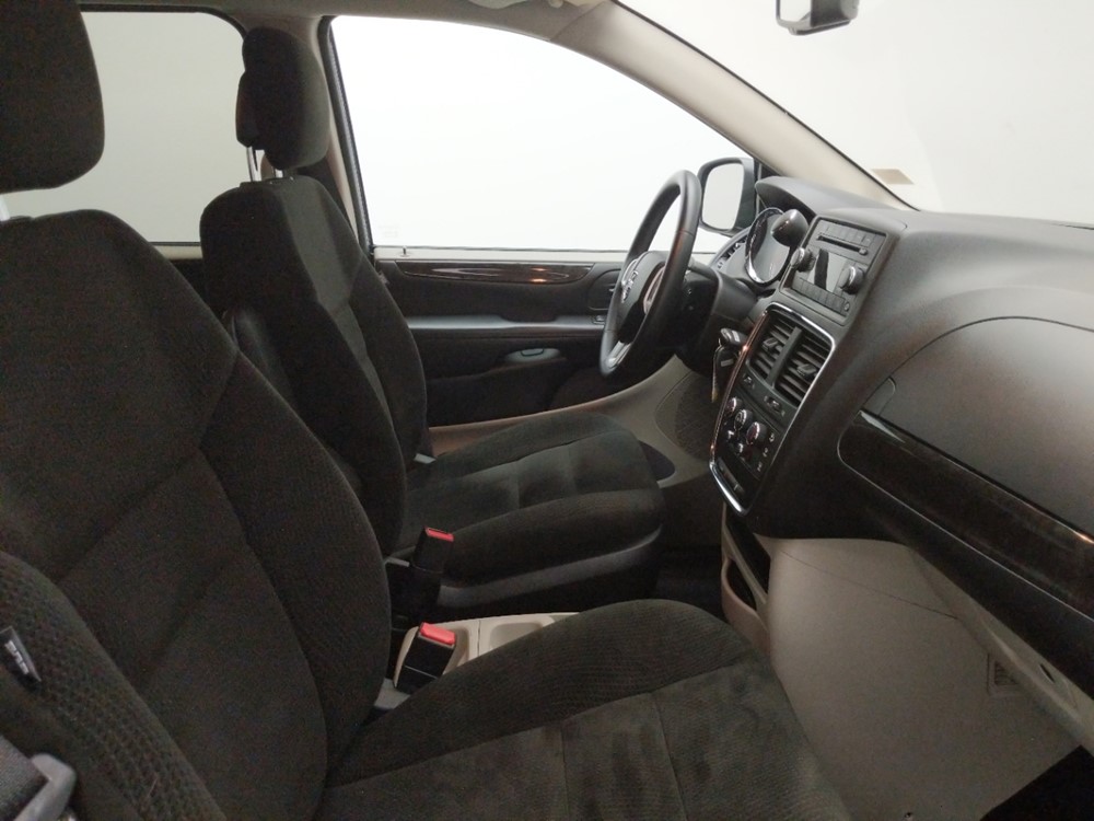 2016 Dodge Grand Caravan - Passenger Front Seat