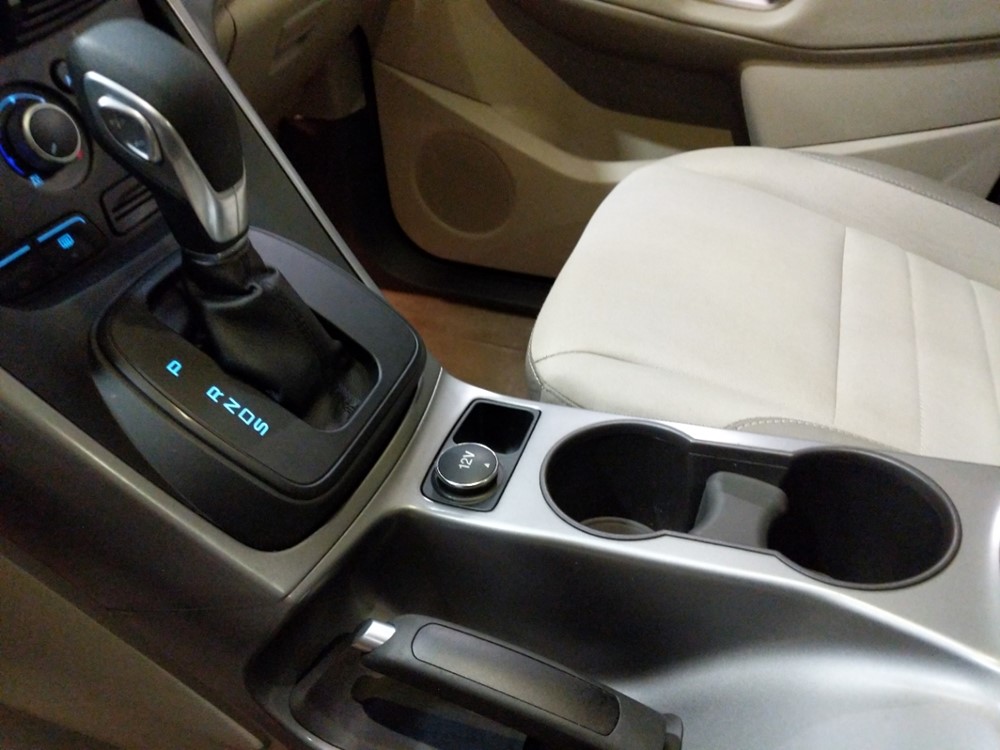 2015 Ford Escape - Center Console/Cup Holders