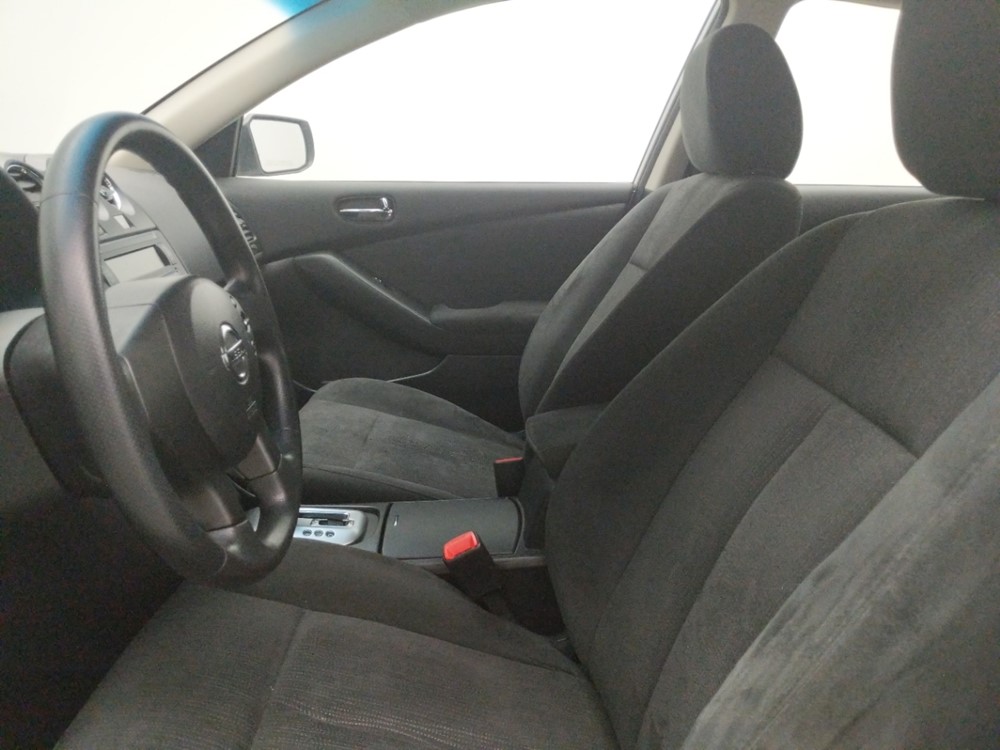 2011 Nissan Altima - Driver Front Seat
