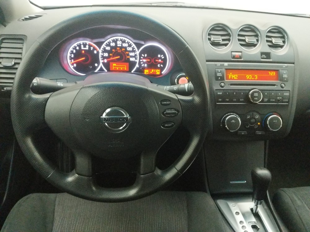 2011 Nissan Altima - Driver Dash
