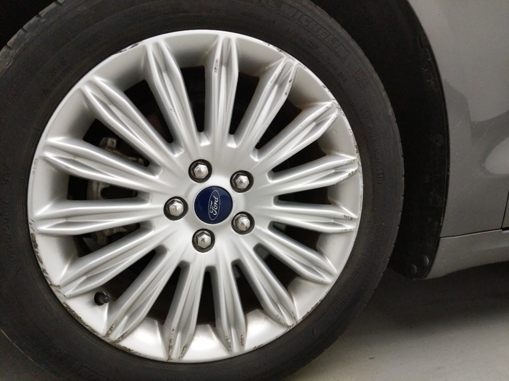 2014 Ford Fusion - Wheel