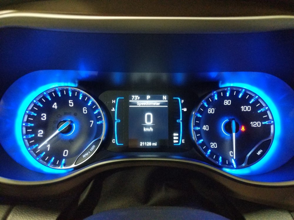 2017 Chrysler Pacifica - Odometer Close Up
