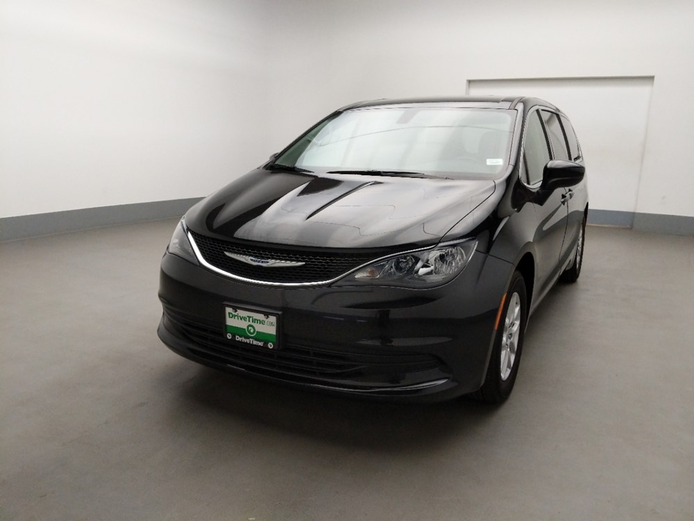 2017 Chrysler Pacifica - Driver Front Hood