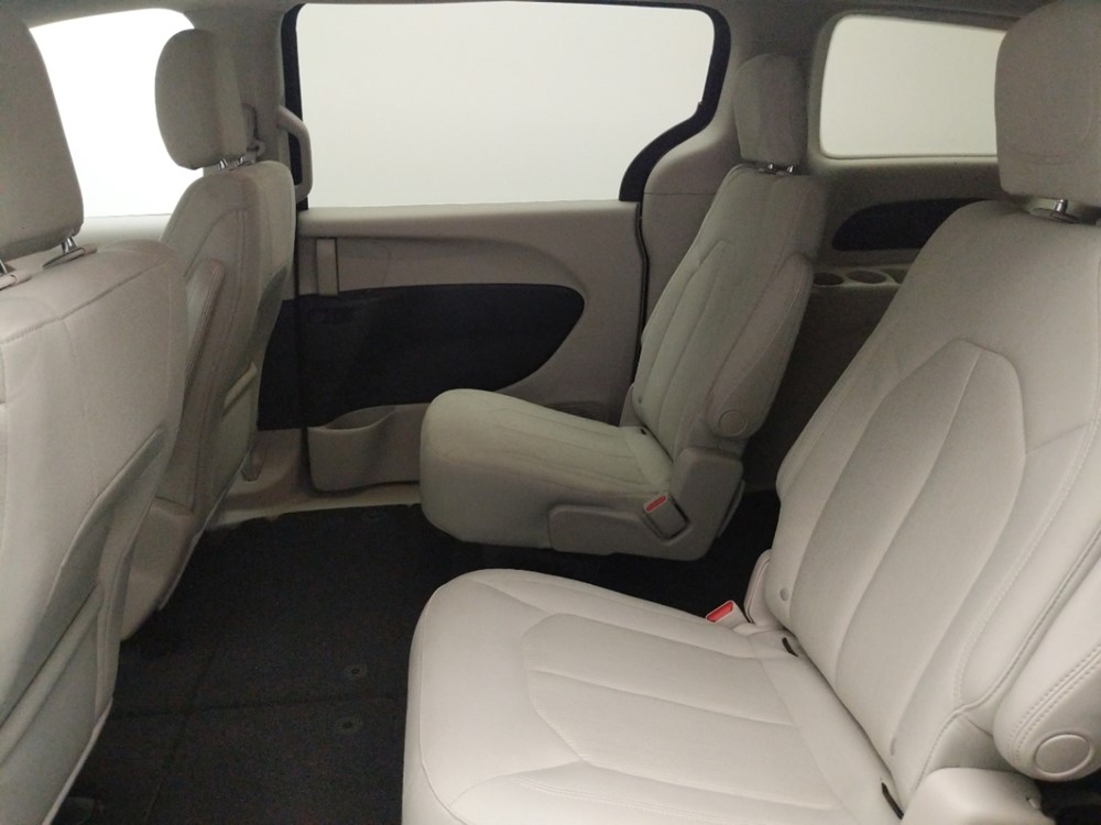 2017 Chrysler Pacifica - Driver Rear Seat