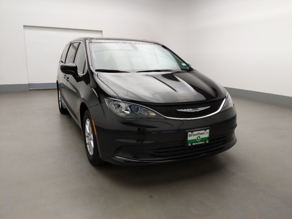 2017 Chrysler Pacifica - Passenger Front Hood