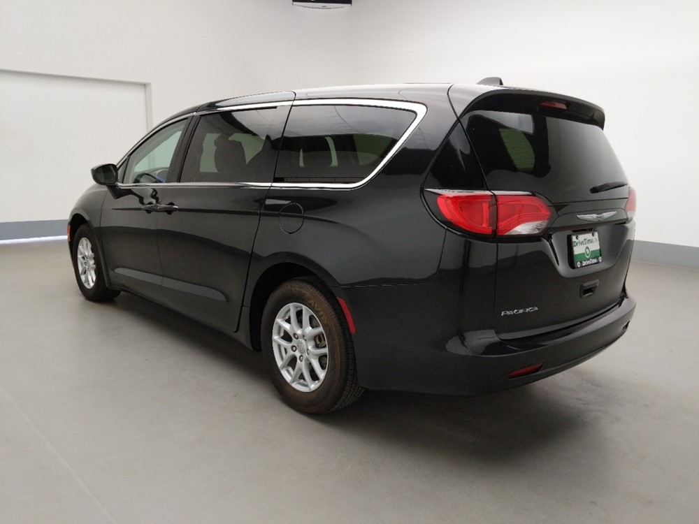 2017 Chrysler Pacifica - Driver Rear Side