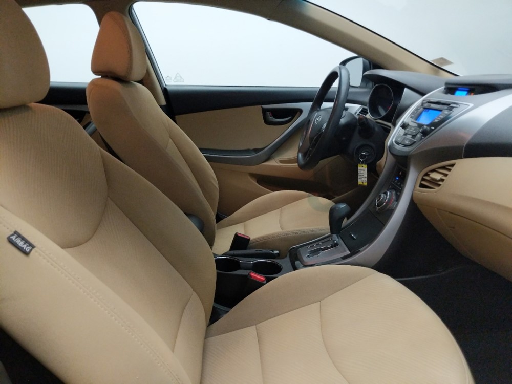 2013 Hyundai Elantra - Passenger Front Seat