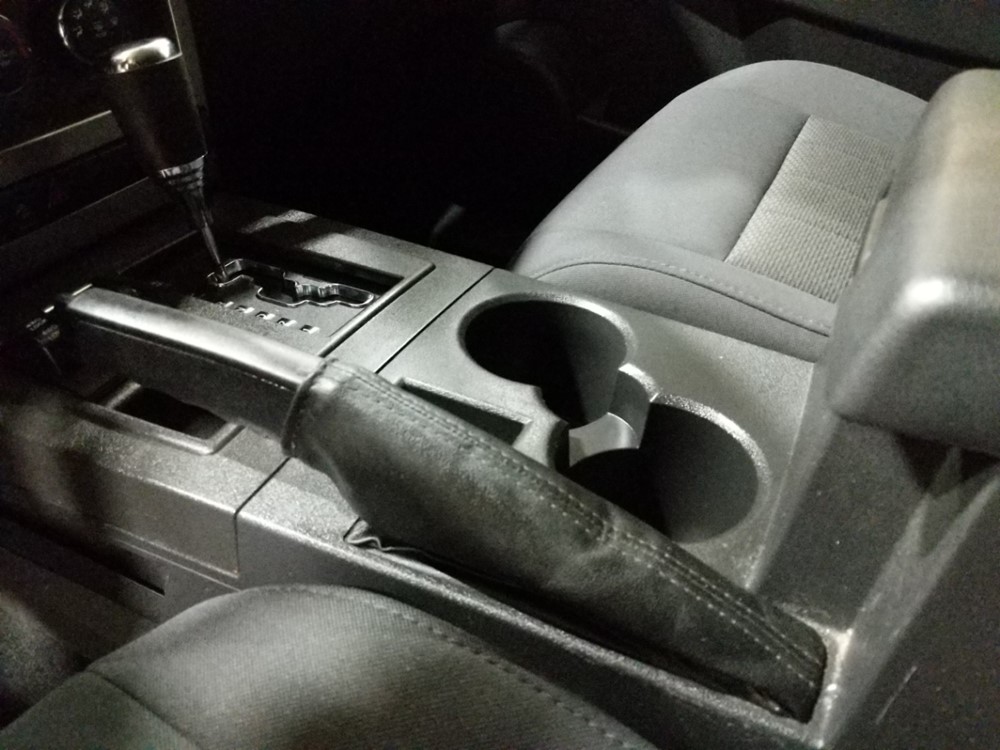 2012 Jeep Liberty - Center Console/Cup Holders