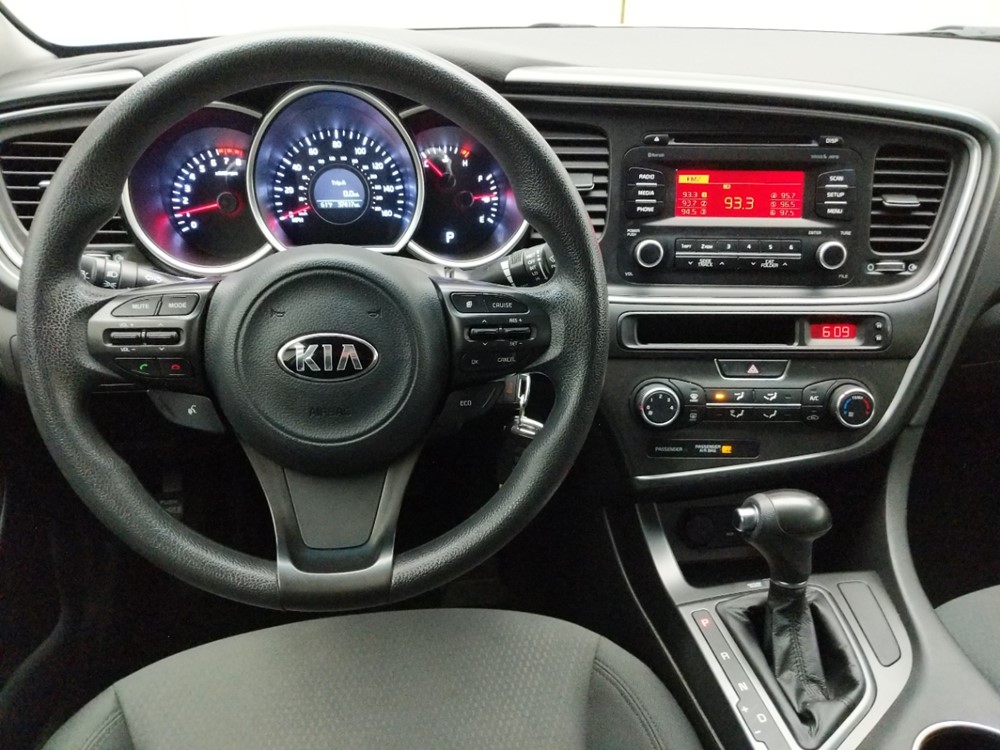 2015 Kia Optima - Center Console/Cup Holders