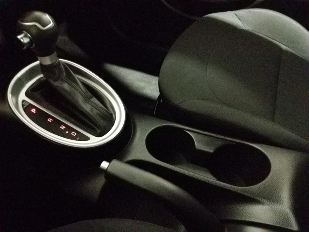 2014 Kia Soul - Center Console/Cup Holders