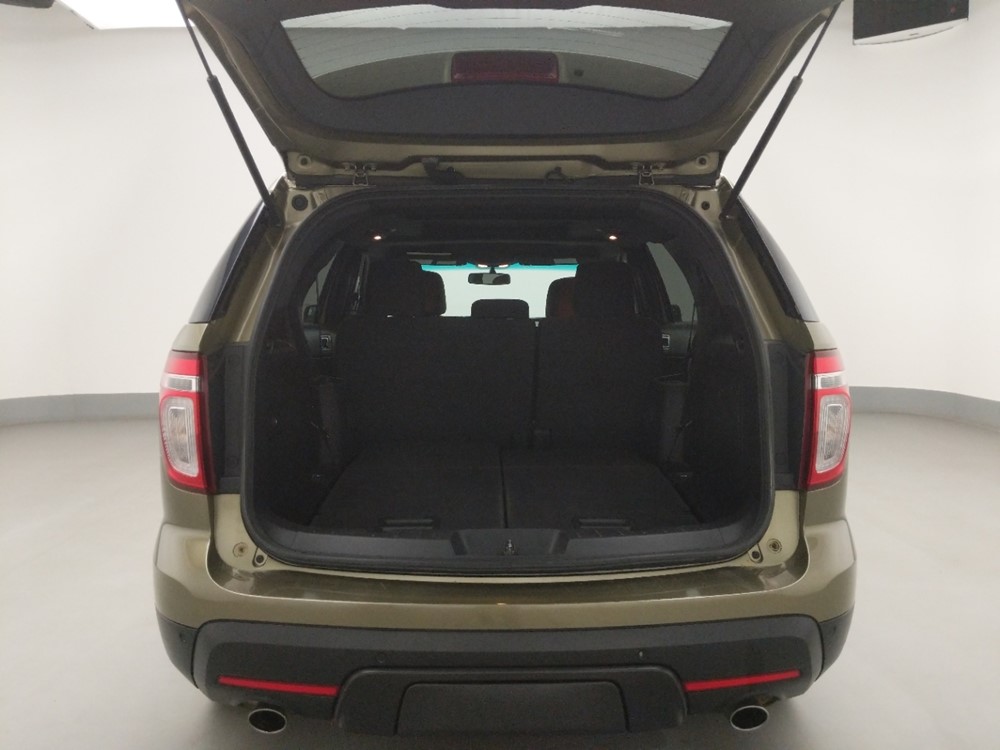 2012 Ford Explorer - Trunk
