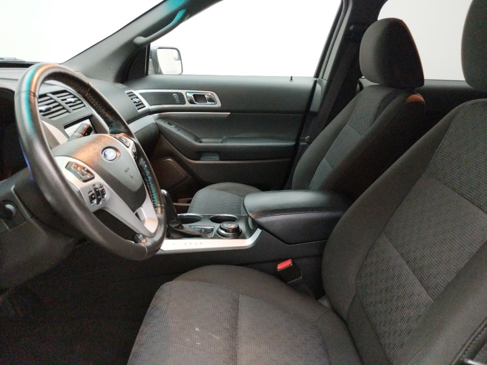 2012 Ford Explorer - Driver Front Seat
