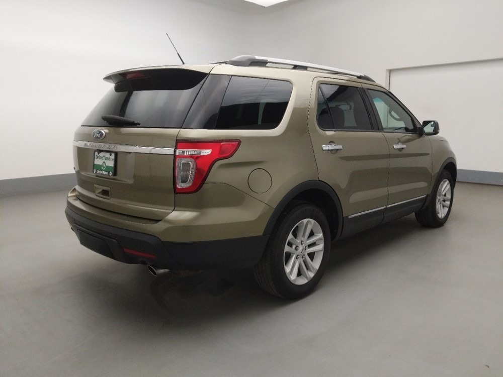 2012 Ford Explorer - Passenger Rear Bumper