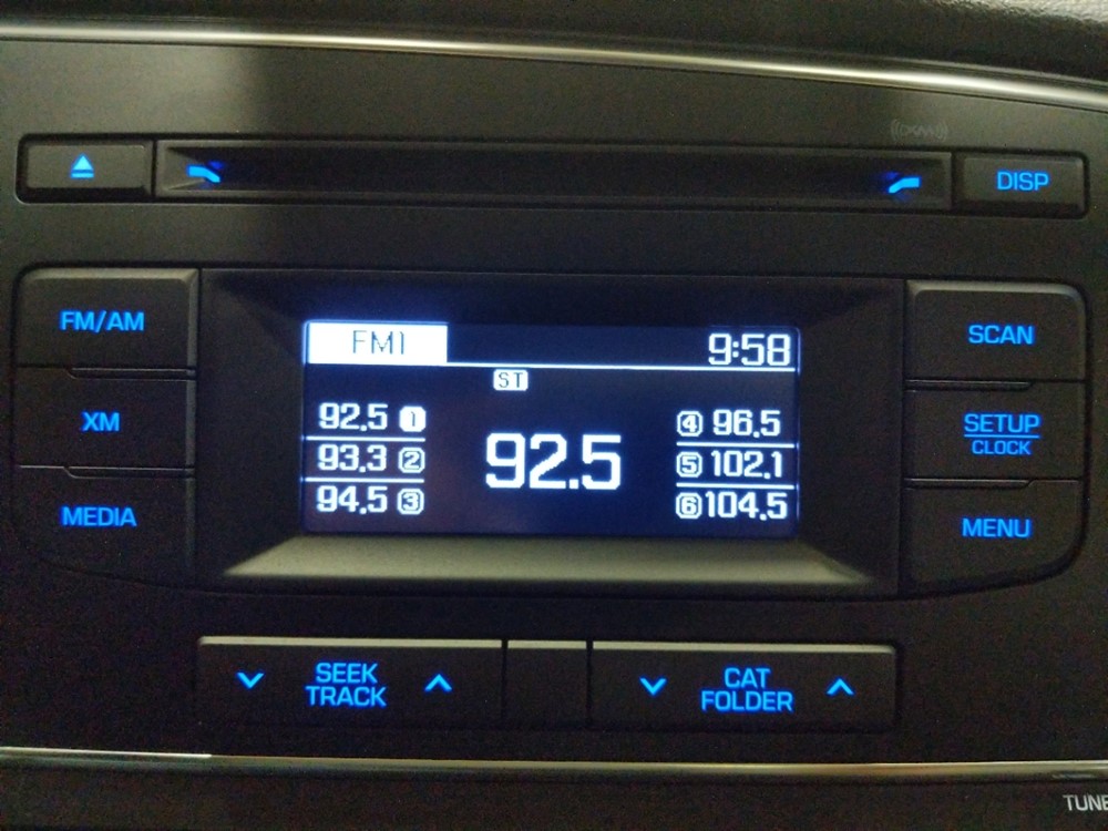 2017 Hyundai Elantra - Stereo Package