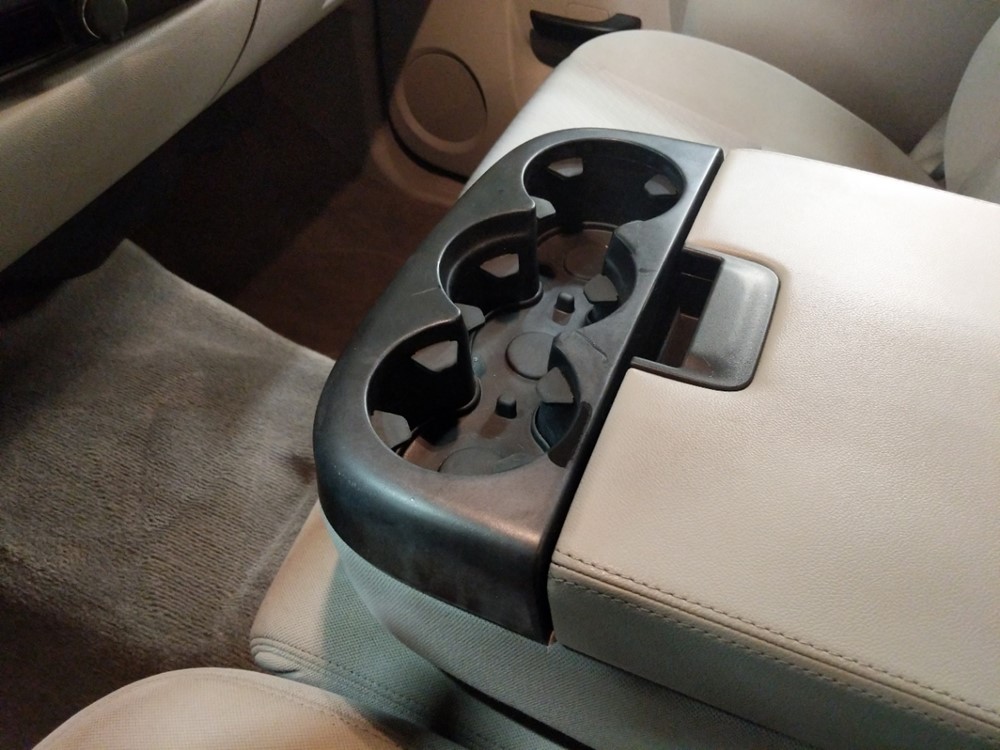 2013 Chevrolet Silverado 1500 - Center Console/Cup Holders