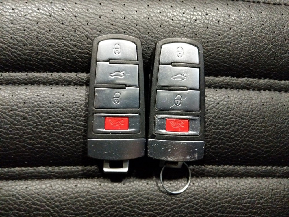 2014 Volkswagen CC - Keys