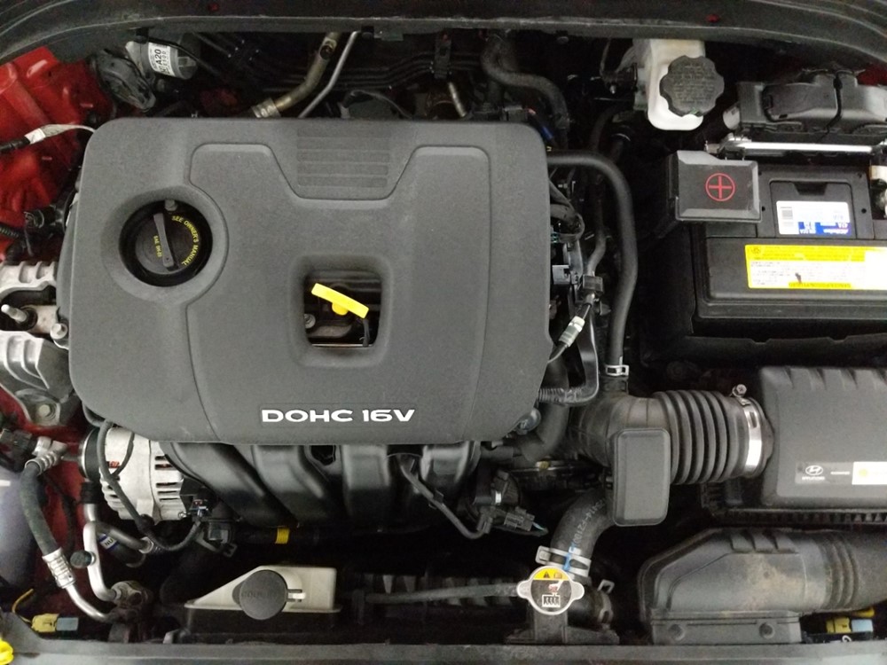 2017 Hyundai Elantra - Engine