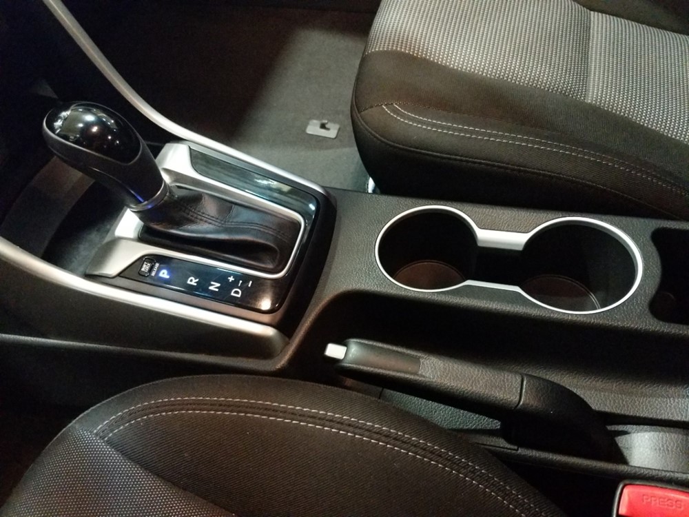 2014 Hyundai Elantra - Center Console/Cup Holders