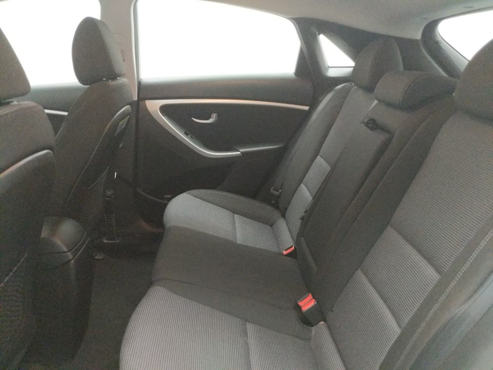 2014 Hyundai Elantra - Driver Rear Seat