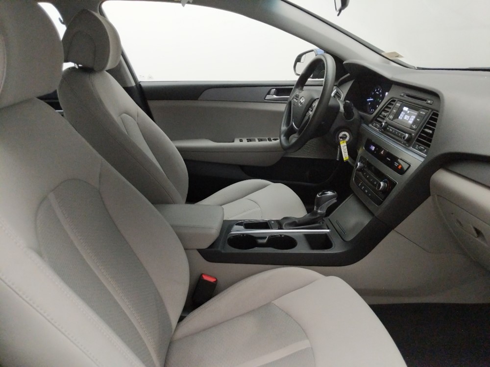 2017 Hyundai Sonata - Passenger Front Seat