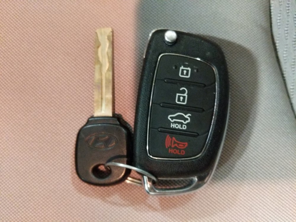 2017 Hyundai Sonata - Keys