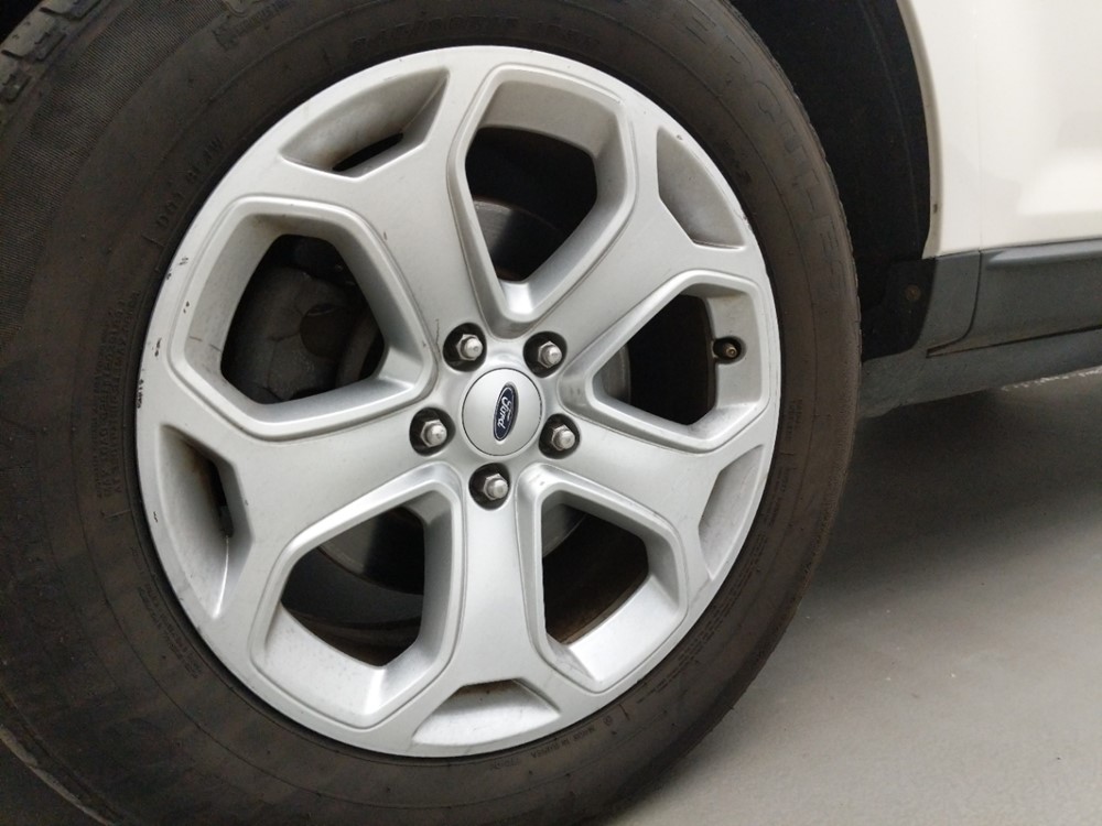 2011 Ford Edge - Wheel