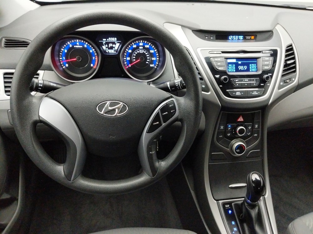 2016 Hyundai Elantra - Driver Dash