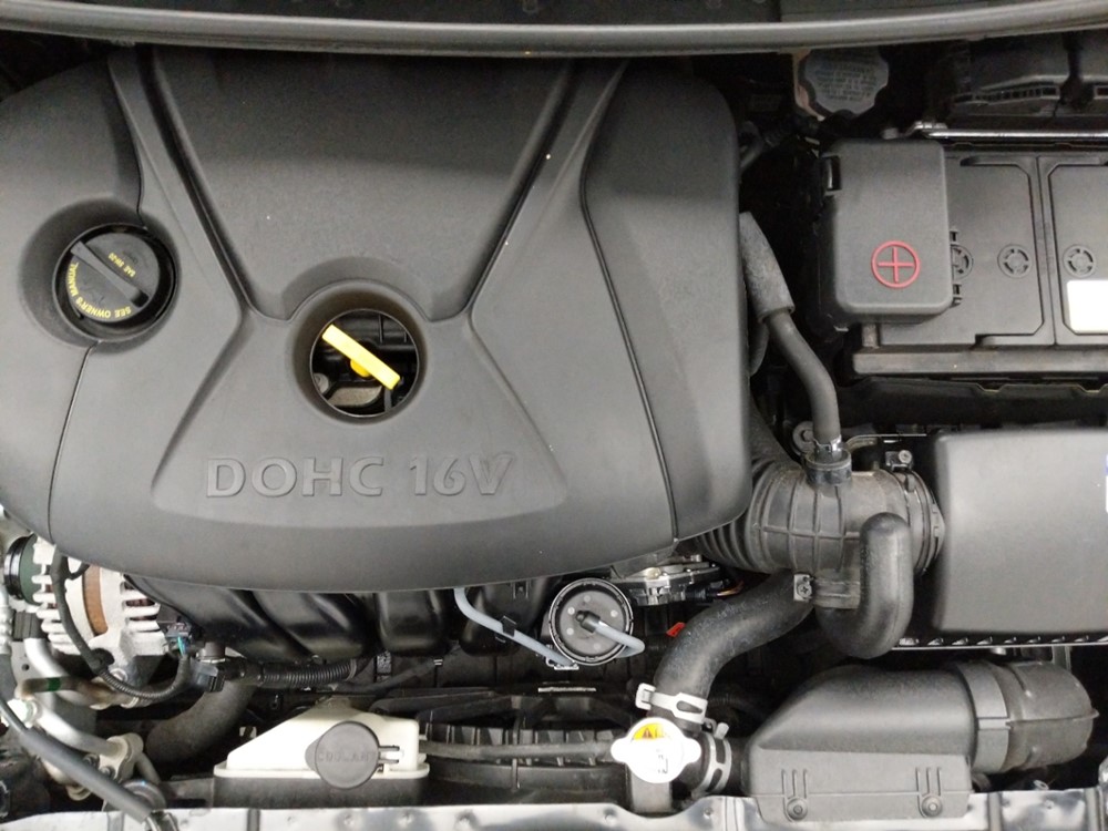 2016 Hyundai Elantra - Engine
