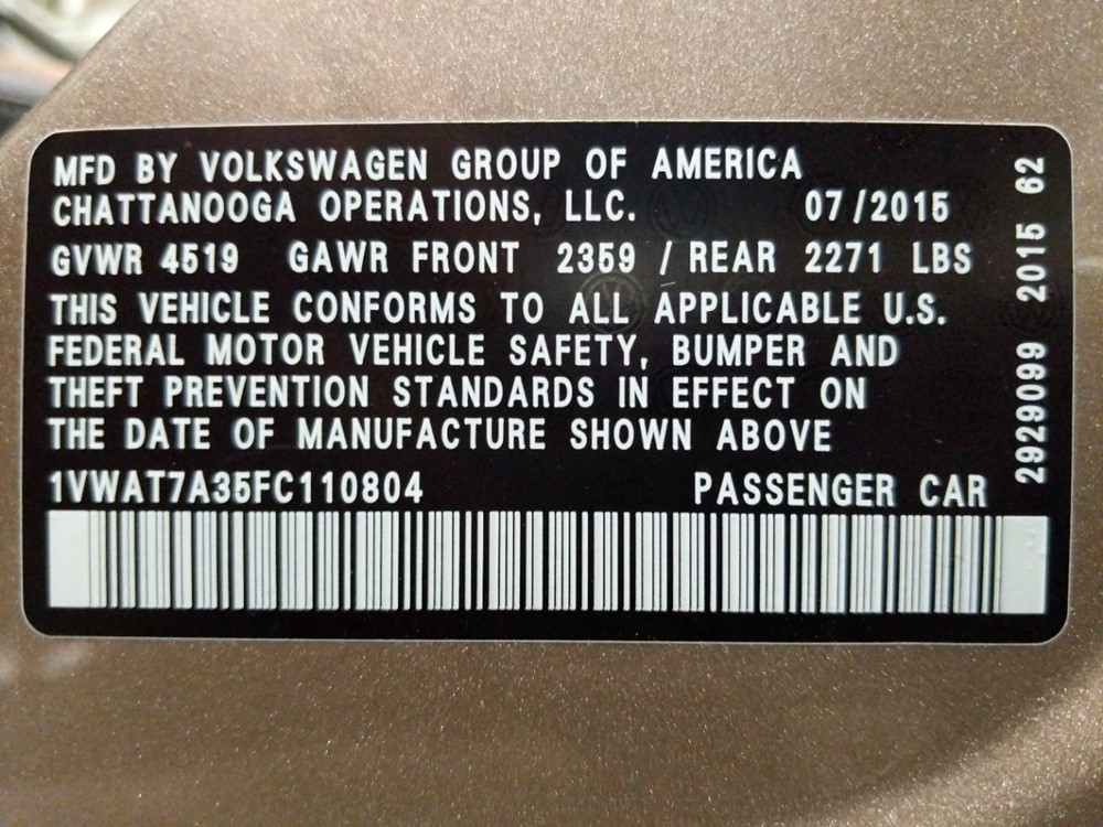 2015 Volkswagen Passat - VIN Plate