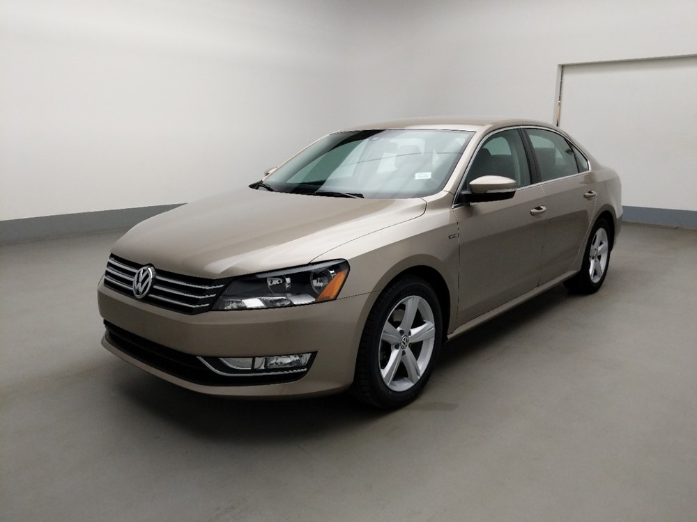 2015 Volkswagen Passat - Driver Front Bumper