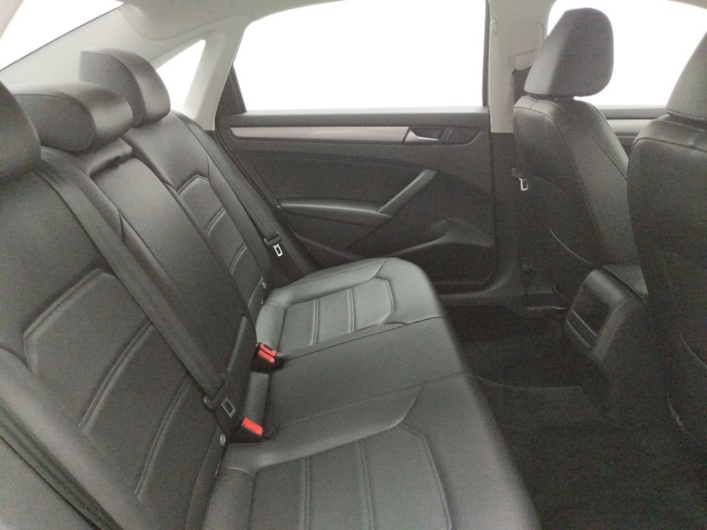 2015 Volkswagen Passat - Passenger Rear Seat