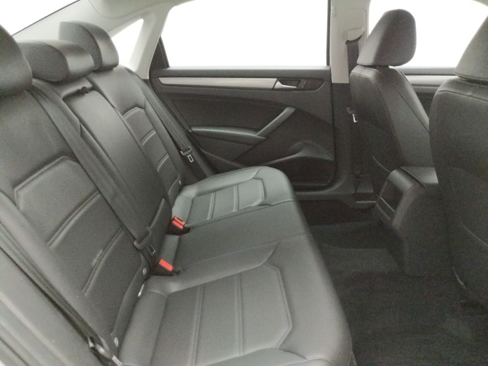 2015 Volkswagen Passat - Passenger Rear Seat