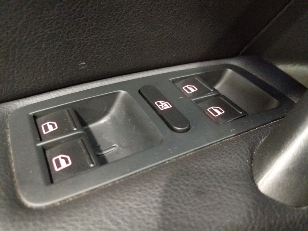 2015 Volkswagen Passat - Driver Power Windows/Lock Control