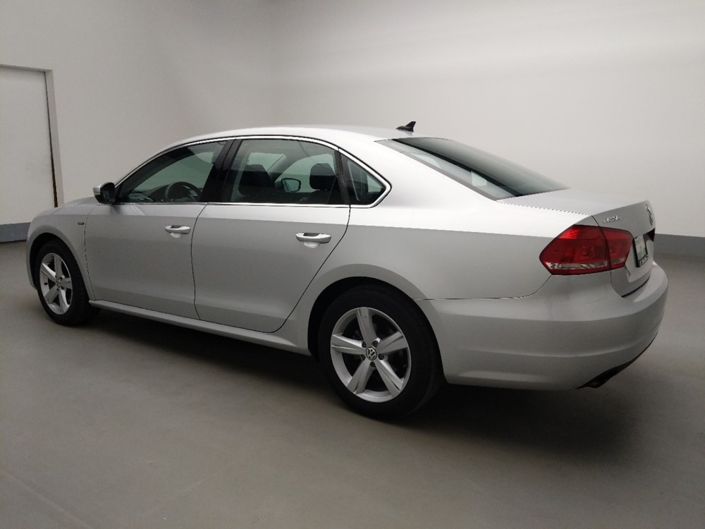 2015 Volkswagen Passat - Driver Rear Side