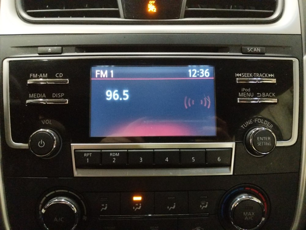 2017 Nissan Altima - Stereo Package
