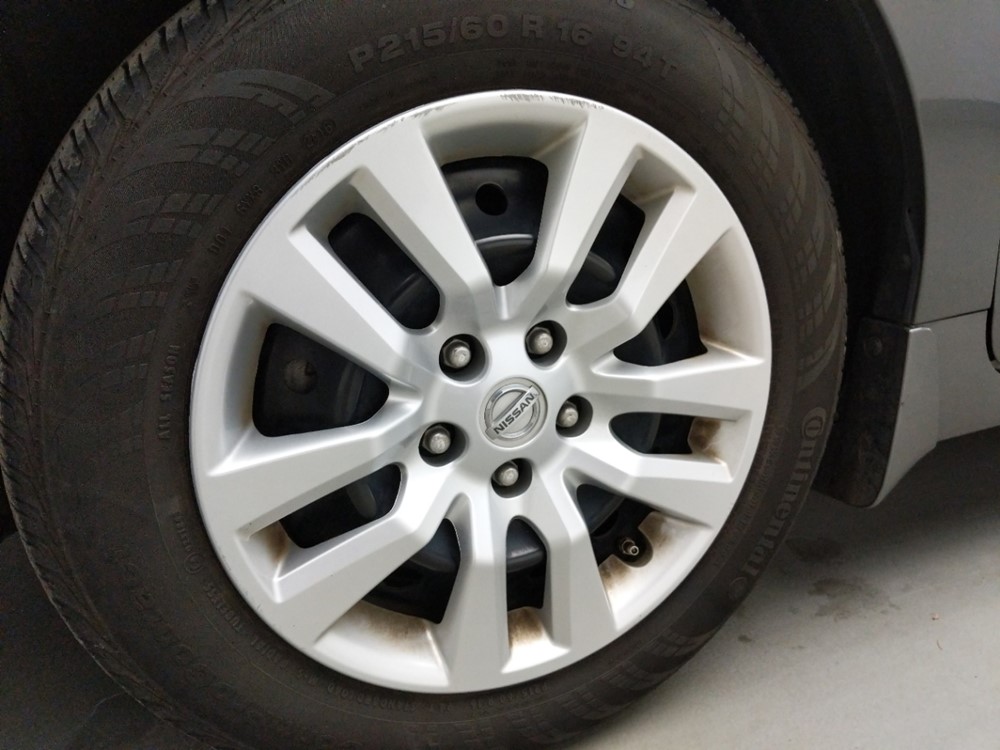 2017 Nissan Altima - Wheel