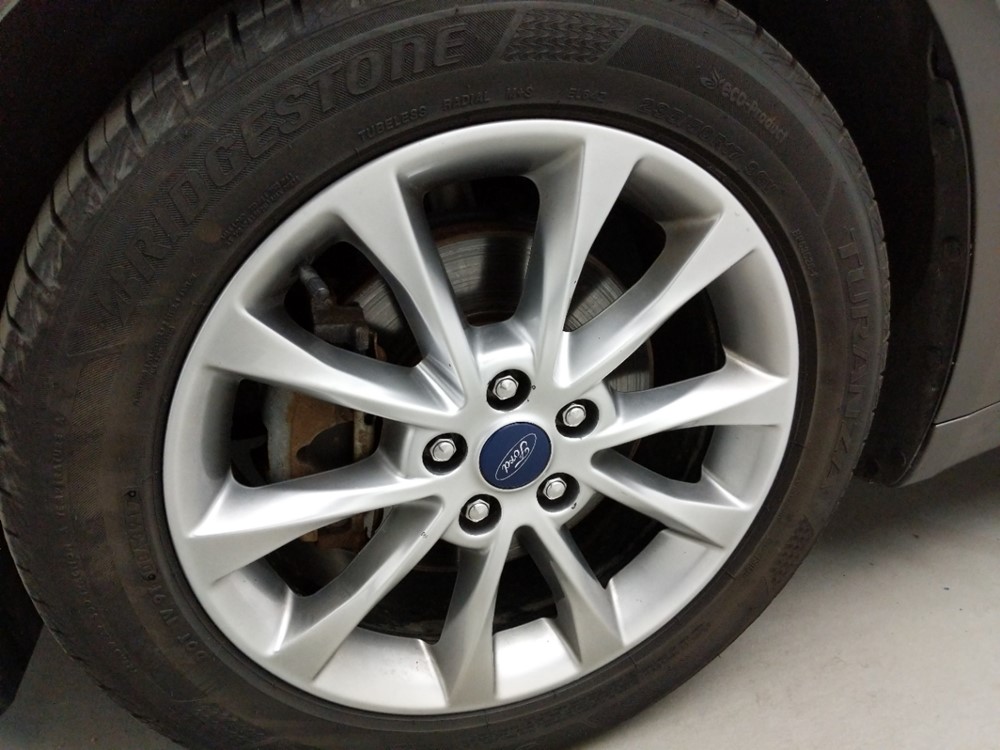 2017 Ford Fusion - Wheel