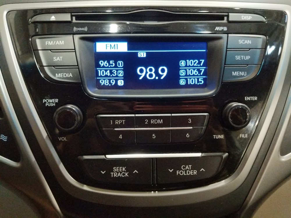 2016 Hyundai Elantra - Stereo Package